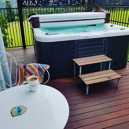Tambo Tranquility Apartment Mount Tamborine Exterior foto